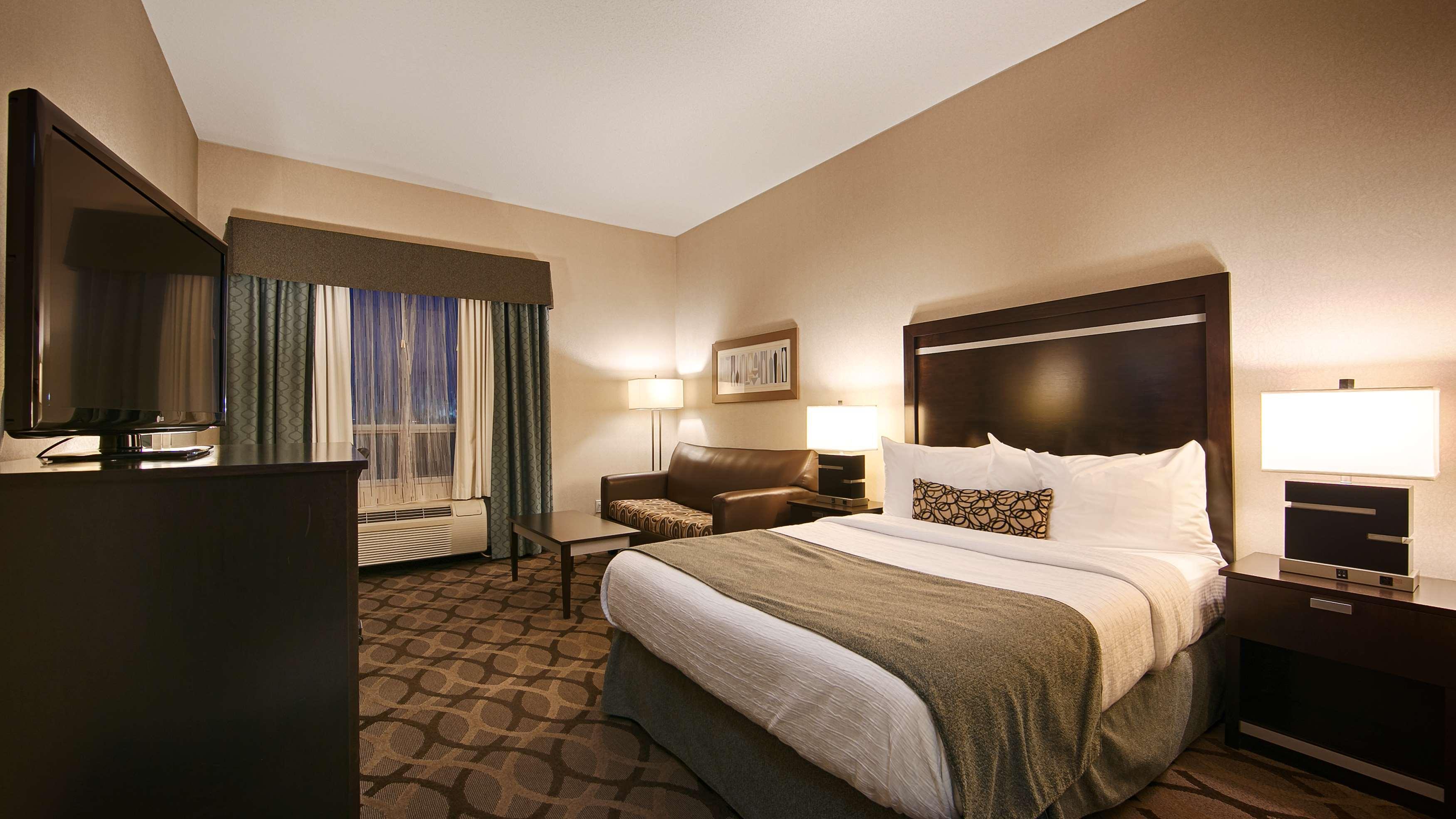Best Western Plus Travel Hotel Toronto Airport Экстерьер фото