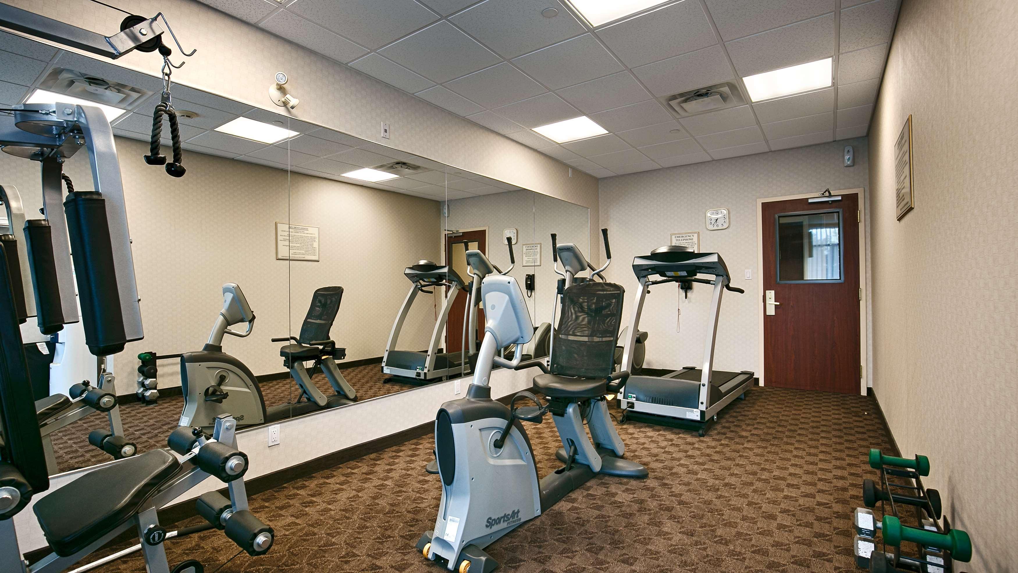 Best Western Plus Travel Hotel Toronto Airport Экстерьер фото