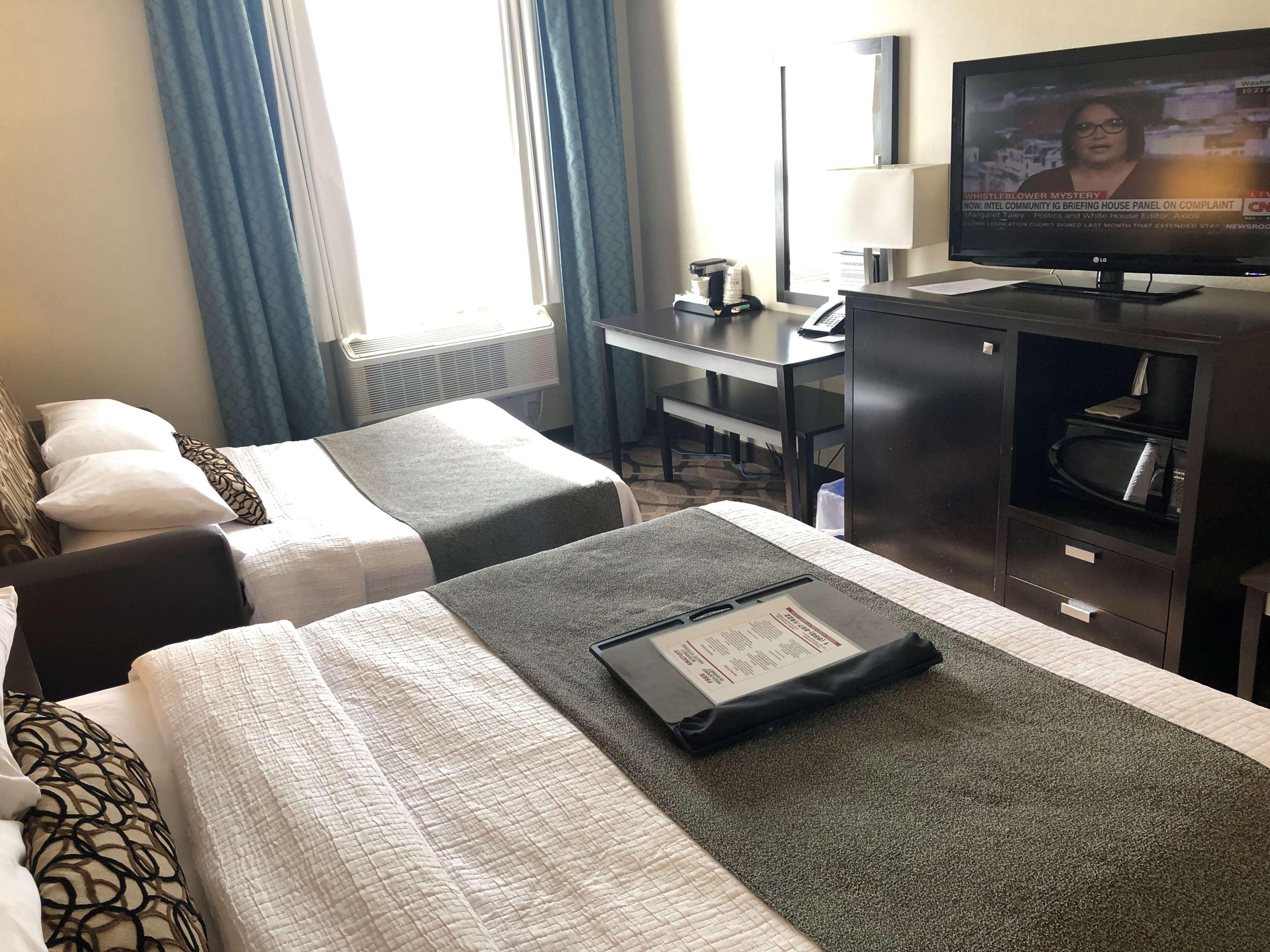 Best Western Plus Travel Hotel Toronto Airport Экстерьер фото