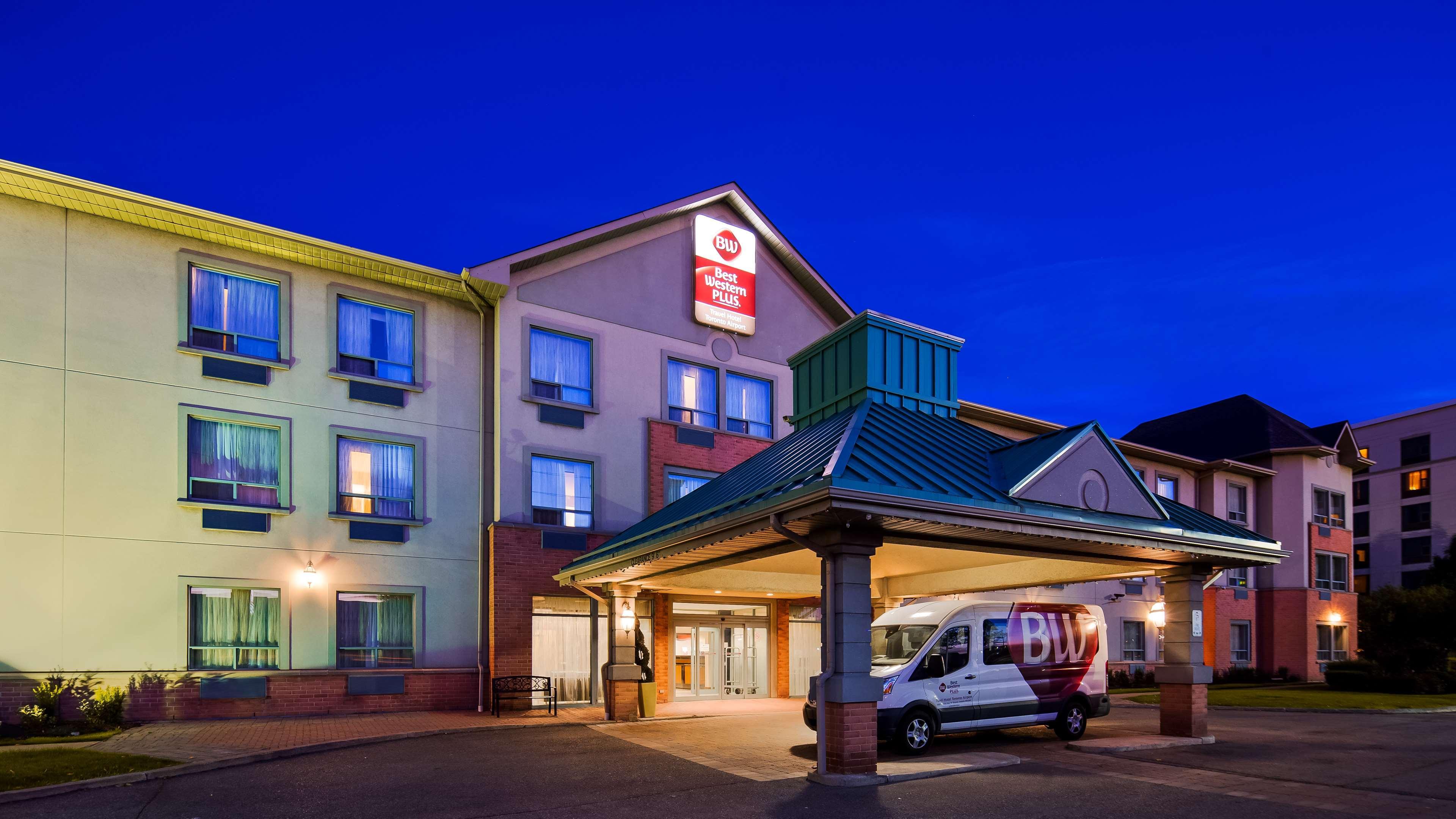 Best Western Plus Travel Hotel Toronto Airport Экстерьер фото