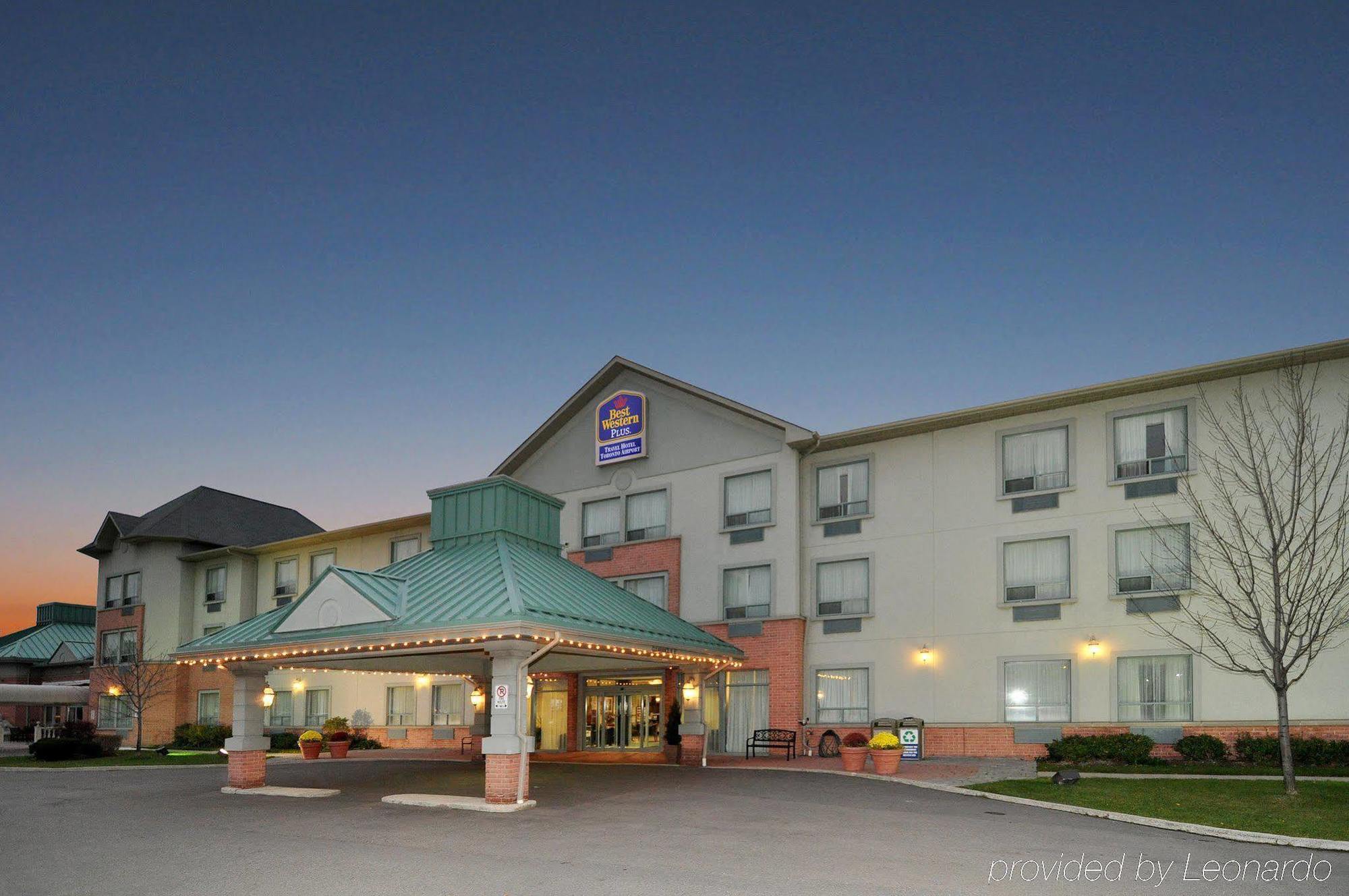 Best Western Plus Travel Hotel Toronto Airport Экстерьер фото