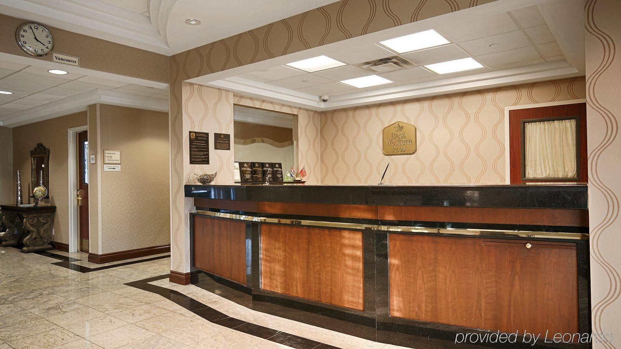 Best Western Plus Travel Hotel Toronto Airport Экстерьер фото