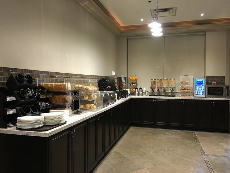Best Western Plus Travel Hotel Toronto Airport Экстерьер фото