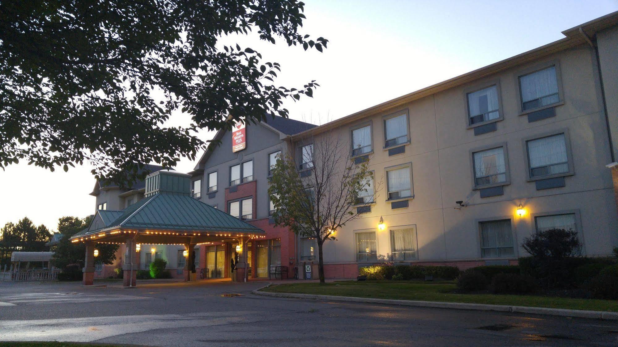 Best Western Plus Travel Hotel Toronto Airport Экстерьер фото